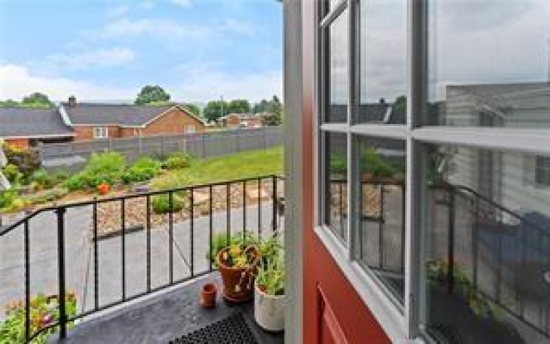 97 Belmont Cir, Uniontown, 15401, 4 Bedroom Bedrooms, ,2.1 BathroomBathrooms,Lease,For Rent,Belmont Cir,1774739