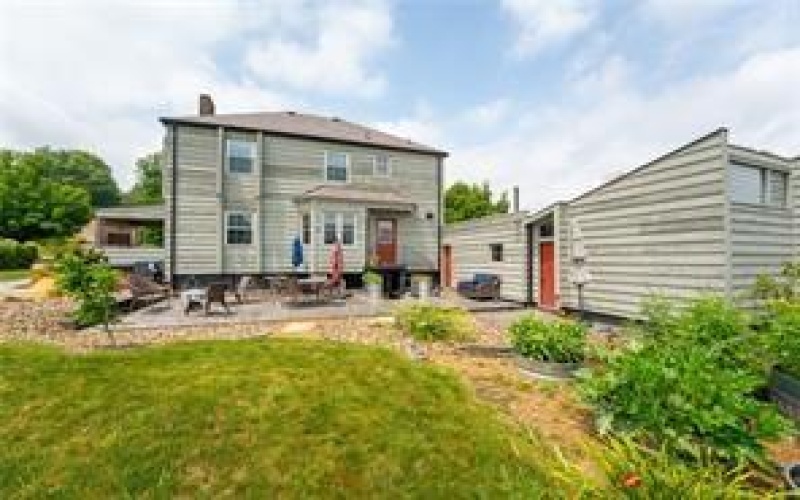 97 Belmont Cir, Uniontown, 15401, 4 Bedroom Bedrooms, ,2.1 BathroomBathrooms,Lease,For Rent,Belmont Cir,1774739