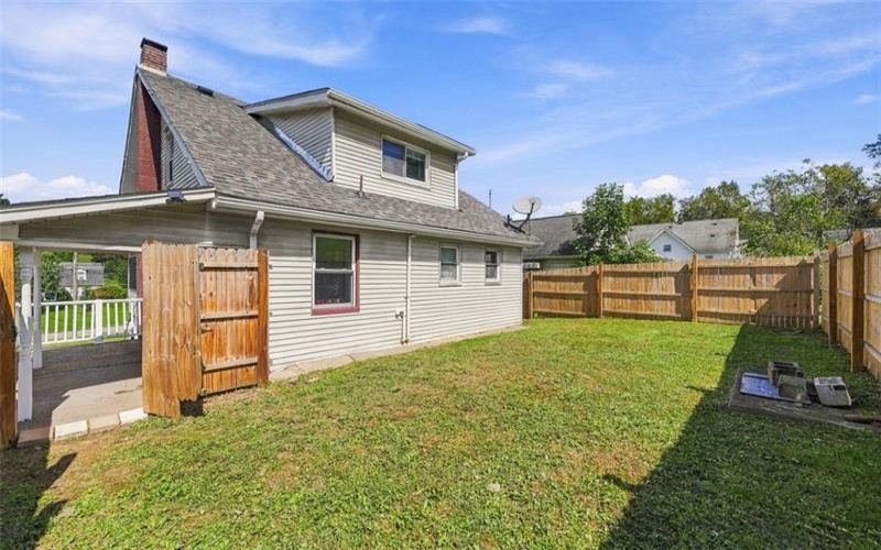 348 Steubenville Pike, Burgettstown, 15021, 3 Bedroom Bedrooms, 6 Room Rooms,1 BathroomBathrooms,Residential,For Sale,Steubenville Pike,1774756