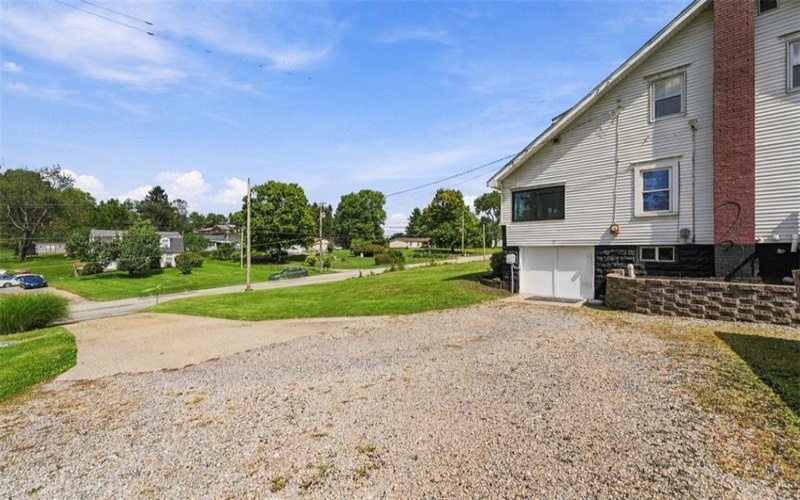 348 Steubenville Pike, Burgettstown, 15021, 3 Bedroom Bedrooms, 6 Room Rooms,1 BathroomBathrooms,Residential,For Sale,Steubenville Pike,1774756