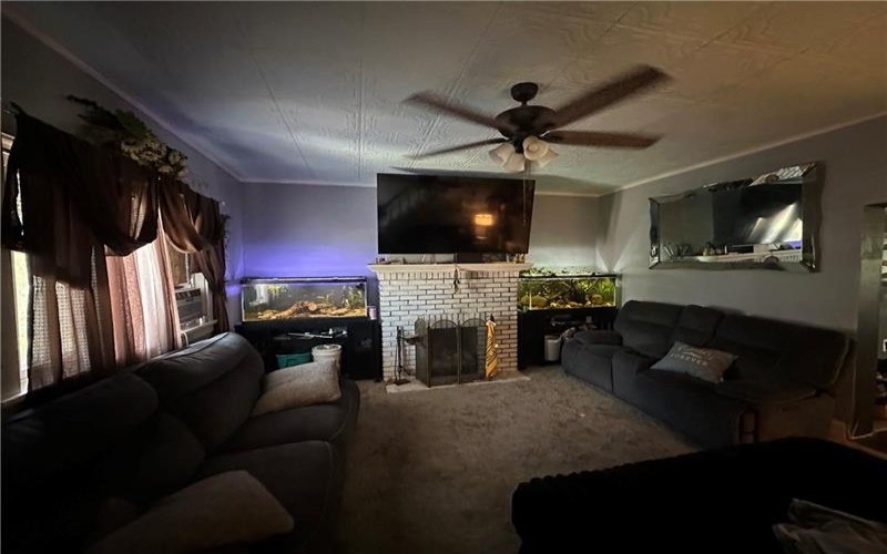 917 Crest Avenue, Charleroi, 15022, 3 Bedroom Bedrooms, 10 Room Rooms,2 BathroomBathrooms,Residential,For Sale,Crest Avenue,1774793