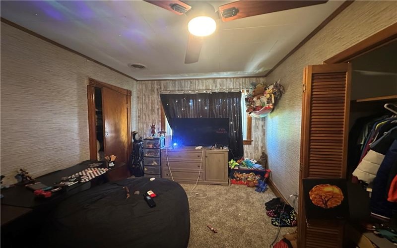 917 Crest Avenue, Charleroi, 15022, 3 Bedroom Bedrooms, 10 Room Rooms,2 BathroomBathrooms,Residential,For Sale,Crest Avenue,1774793