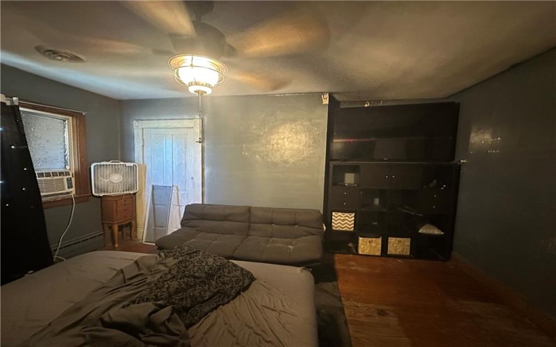917 Crest Avenue, Charleroi, 15022, 3 Bedroom Bedrooms, 10 Room Rooms,2 BathroomBathrooms,Residential,For Sale,Crest Avenue,1774793
