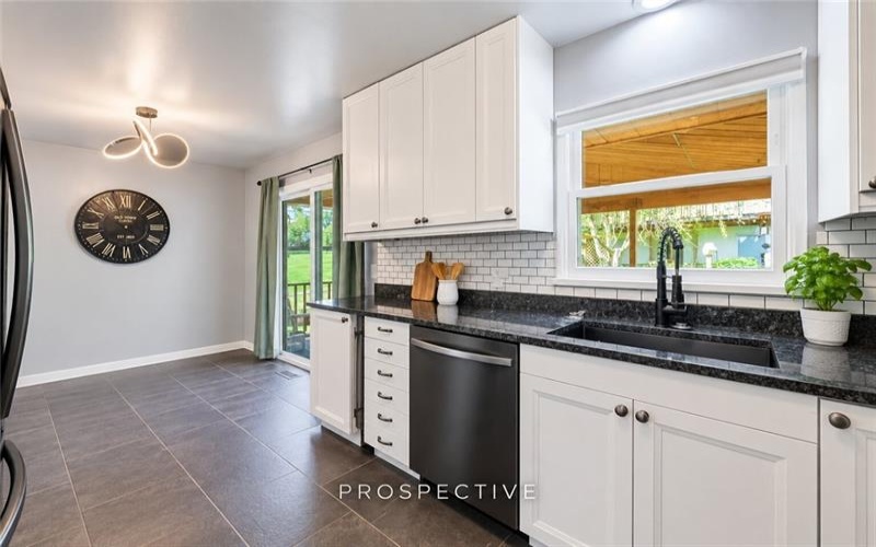 11 Pine St, Washington, 15301, 3 Bedroom Bedrooms, 8 Room Rooms,2 BathroomBathrooms,Residential,For Sale,Pine St,1774797