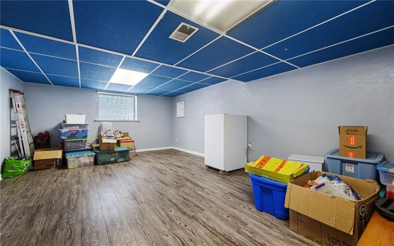 11 Pine St, Washington, 15301, 3 Bedroom Bedrooms, 8 Room Rooms,2 BathroomBathrooms,Residential,For Sale,Pine St,1774797