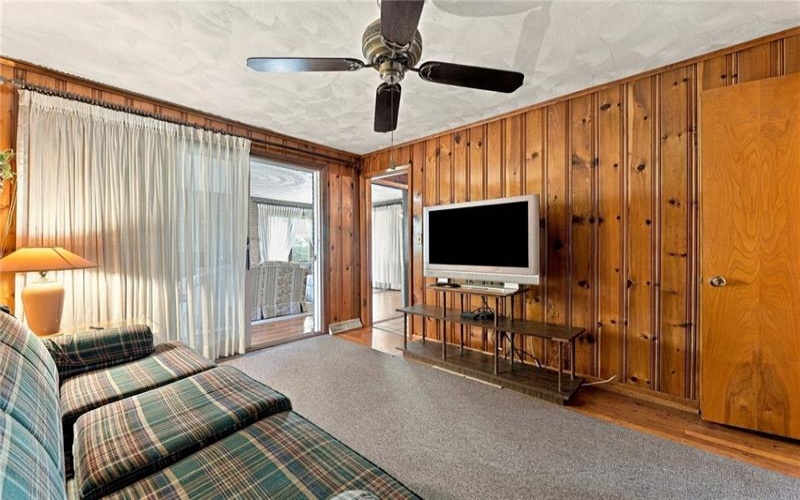 719 Locust Street, Greensburg, 15601, 3 Bedroom Bedrooms, 9 Room Rooms,2 BathroomBathrooms,Residential,For Sale,Locust Street,1774808