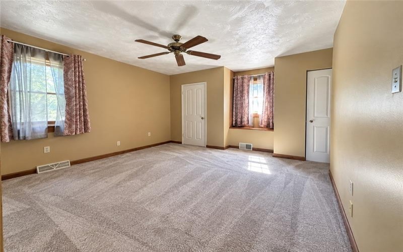 10365 Lilac St, North Huntingdon, 15642, 3 Bedroom Bedrooms, ,2 BathroomBathrooms,Lease,For Rent,Lilac St,1774815