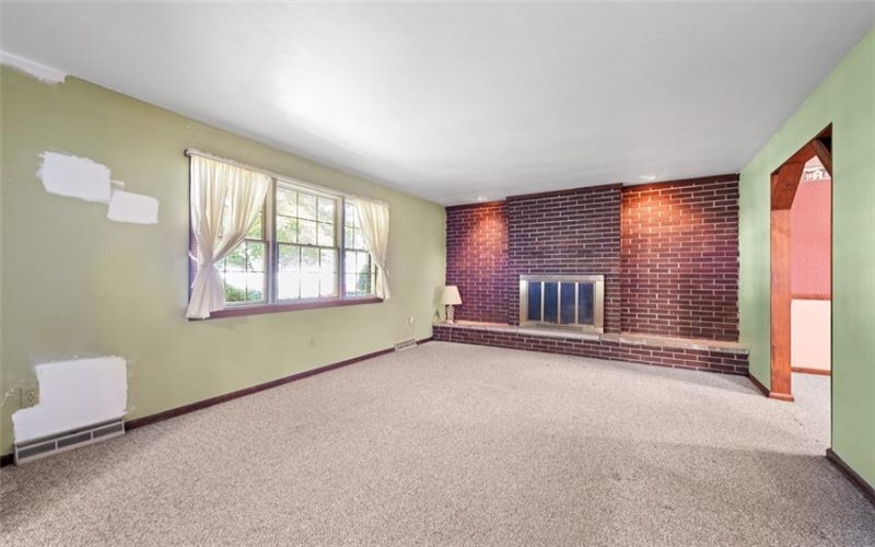 1315 Sycamore St, Connellsville, 15425, 4 Bedroom Bedrooms, 9 Room Rooms,2.1 BathroomBathrooms,Residential,For Sale,Sycamore St,1774873