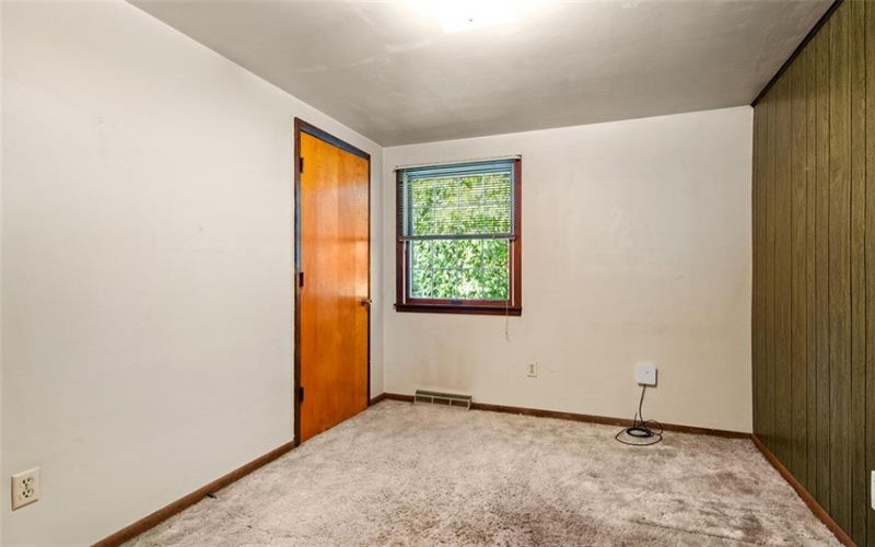 1315 Sycamore St, Connellsville, 15425, 4 Bedroom Bedrooms, 9 Room Rooms,2.1 BathroomBathrooms,Residential,For Sale,Sycamore St,1774873