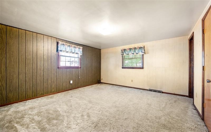 1315 Sycamore St, Connellsville, 15425, 4 Bedroom Bedrooms, 9 Room Rooms,2.1 BathroomBathrooms,Residential,For Sale,Sycamore St,1774873