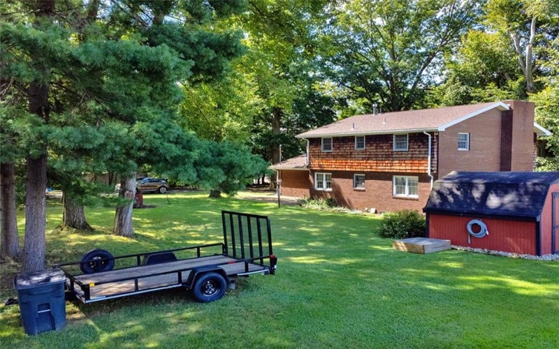 1315 Sycamore St, Connellsville, 15425, 4 Bedroom Bedrooms, 9 Room Rooms,2.1 BathroomBathrooms,Residential,For Sale,Sycamore St,1774873