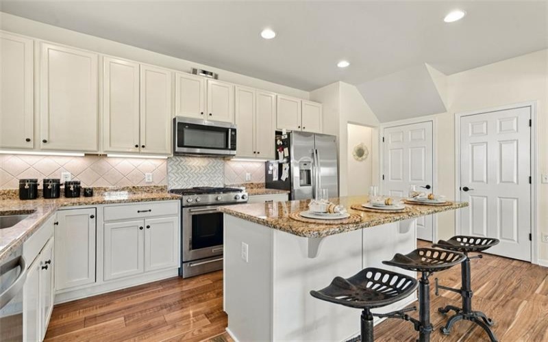 333 Fort Cherry Rd, Mc Donald, 15057, 4 Bedroom Bedrooms, ,2 BathroomBathrooms,Residential,For Sale,Fort Cherry Rd,1774929