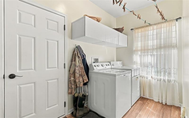 333 Fort Cherry Rd, Mc Donald, 15057, 4 Bedroom Bedrooms, ,2 BathroomBathrooms,Residential,For Sale,Fort Cherry Rd,1774929