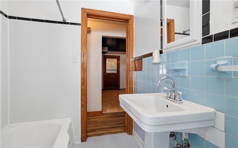 1515 Ridge Ave, New Kensington, 15068, 3 Bedroom Bedrooms, ,1 BathroomBathrooms,Residential,For Sale,Ridge Ave,1774934