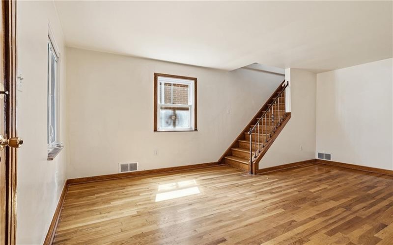 1515 Ridge Ave, New Kensington, 15068, 3 Bedroom Bedrooms, ,1 BathroomBathrooms,Residential,For Sale,Ridge Ave,1774934