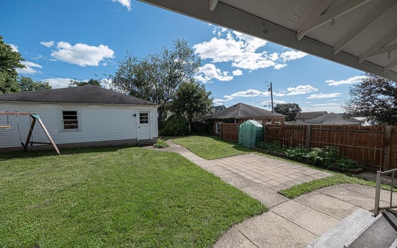 627 Weldon STREET, Latrobe, 15650, 4 Bedroom Bedrooms, 9 Room Rooms,2 BathroomBathrooms,Residential,For Sale,Weldon,1774956