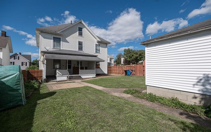 627 Weldon STREET, Latrobe, 15650, 4 Bedroom Bedrooms, 9 Room Rooms,2 BathroomBathrooms,Residential,For Sale,Weldon,1774956