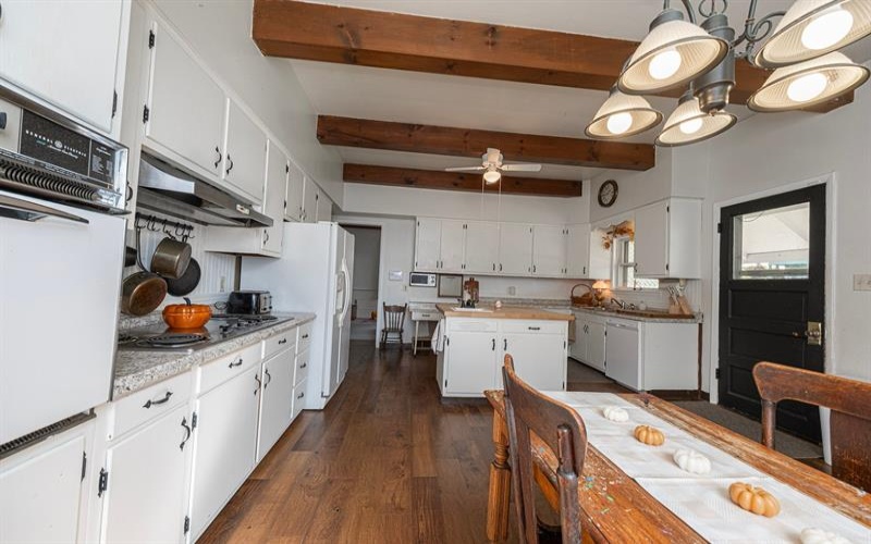 627 Weldon STREET, Latrobe, 15650, 4 Bedroom Bedrooms, 9 Room Rooms,2 BathroomBathrooms,Residential,For Sale,Weldon,1774956
