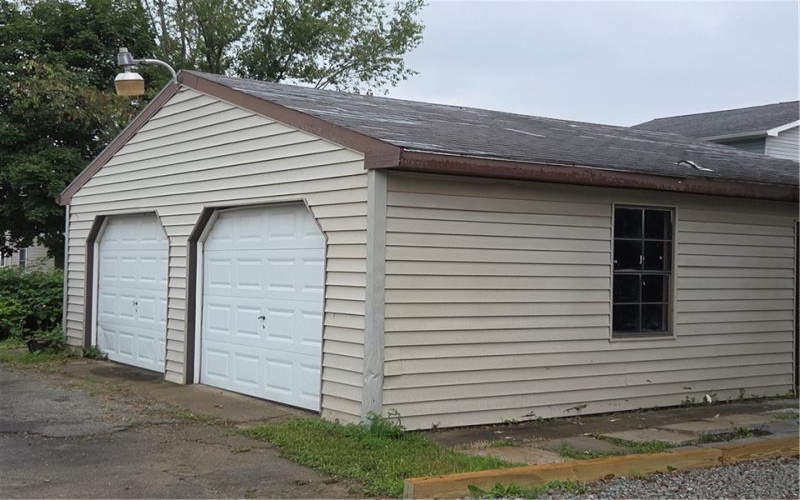 321 4th St, Derry, 15627, 4 Bedroom Bedrooms, 10 Room Rooms,1.1 BathroomBathrooms,Residential,For Sale,4th St,1769266