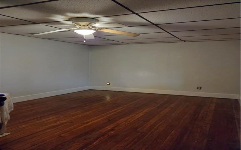 321 4th St, Derry, 15627, 4 Bedroom Bedrooms, 10 Room Rooms,1.1 BathroomBathrooms,Residential,For Sale,4th St,1769266