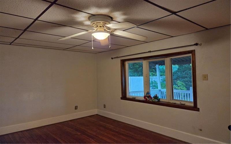 321 4th St, Derry, 15627, 4 Bedroom Bedrooms, 10 Room Rooms,1.1 BathroomBathrooms,Residential,For Sale,4th St,1769266