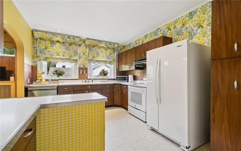 700 Meade Street, Monongahela, 15063, 6 Bedroom Bedrooms, ,3.1 BathroomBathrooms,Residential,For Sale,Meade Street,1773642