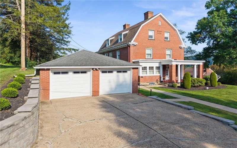 700 Meade Street, Monongahela, 15063, 6 Bedroom Bedrooms, ,3.1 BathroomBathrooms,Residential,For Sale,Meade Street,1773642