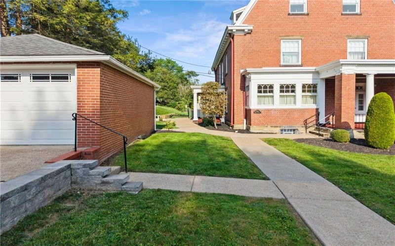700 Meade Street, Monongahela, 15063, 6 Bedroom Bedrooms, ,3.1 BathroomBathrooms,Residential,For Sale,Meade Street,1773642