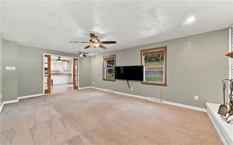 9 Northwood Rd, Greensburg, 15601, 4 Bedroom Bedrooms, ,2.1 BathroomBathrooms,Residential,For Sale,Northwood Rd,1774433
