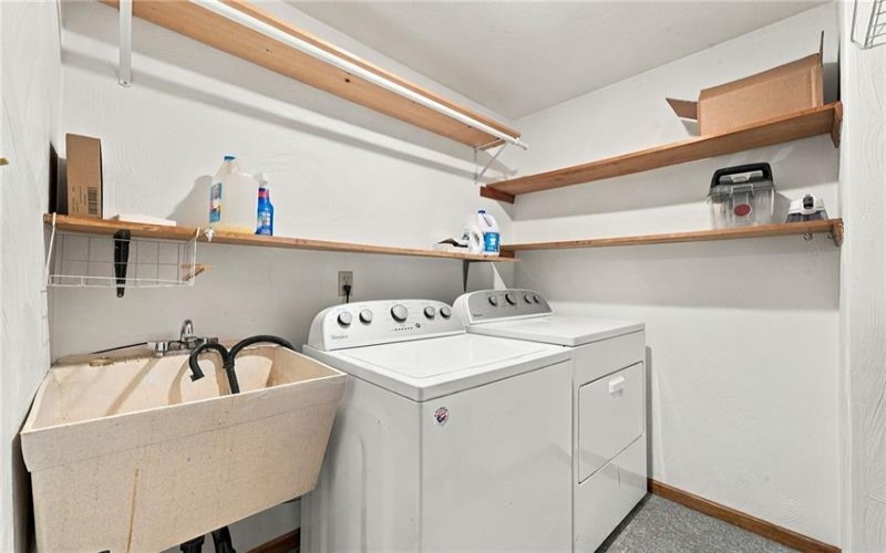 9 Northwood Rd, Greensburg, 15601, 4 Bedroom Bedrooms, ,2.1 BathroomBathrooms,Residential,For Sale,Northwood Rd,1774433