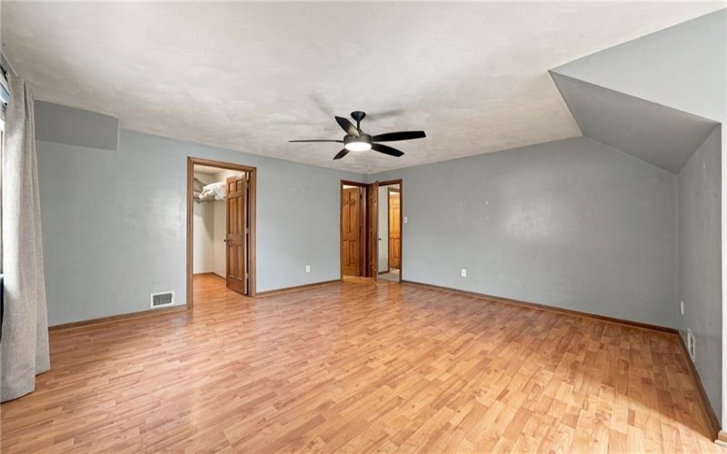 9 Northwood Rd, Greensburg, 15601, 4 Bedroom Bedrooms, ,2.1 BathroomBathrooms,Residential,For Sale,Northwood Rd,1774433