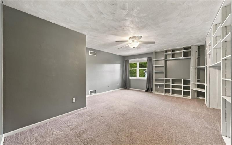 9 Northwood Rd, Greensburg, 15601, 4 Bedroom Bedrooms, ,2.1 BathroomBathrooms,Residential,For Sale,Northwood Rd,1774433