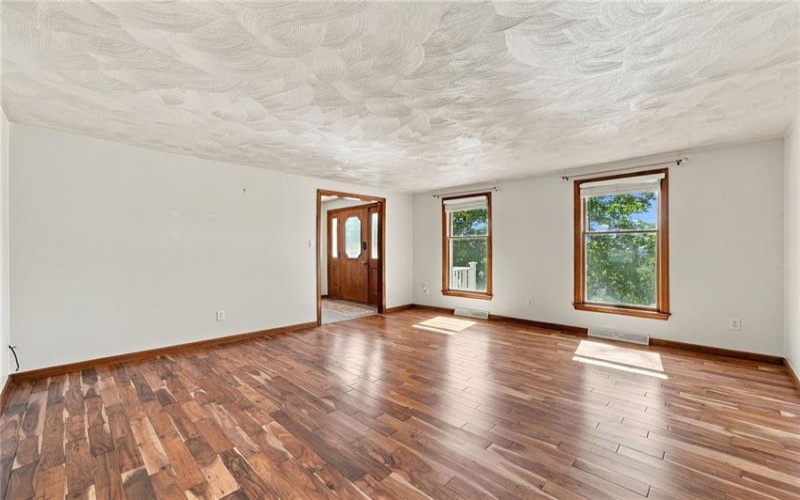 9 Northwood Rd, Greensburg, 15601, 4 Bedroom Bedrooms, ,2.1 BathroomBathrooms,Residential,For Sale,Northwood Rd,1774433