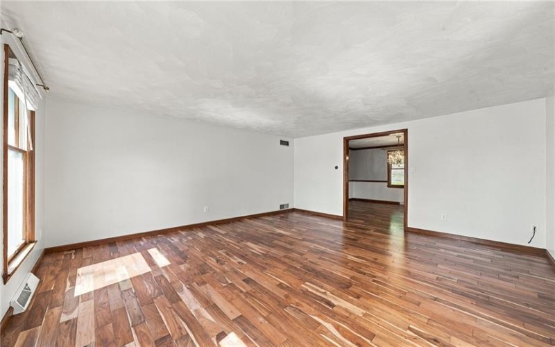9 Northwood Rd, Greensburg, 15601, 4 Bedroom Bedrooms, ,2.1 BathroomBathrooms,Residential,For Sale,Northwood Rd,1774433