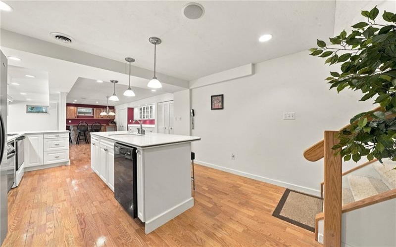 311 Lakewood Rd, Greensburg, 15601, 4 Bedroom Bedrooms, 12 Room Rooms,3.1 BathroomBathrooms,Residential,For Sale,Lakewood Rd,1774591