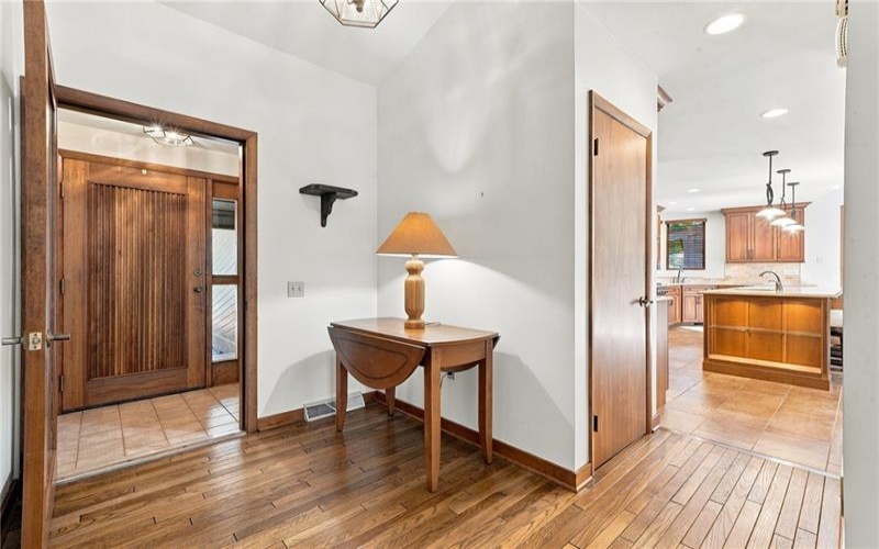 311 Lakewood Rd, Greensburg, 15601, 4 Bedroom Bedrooms, 12 Room Rooms,3.1 BathroomBathrooms,Residential,For Sale,Lakewood Rd,1774591