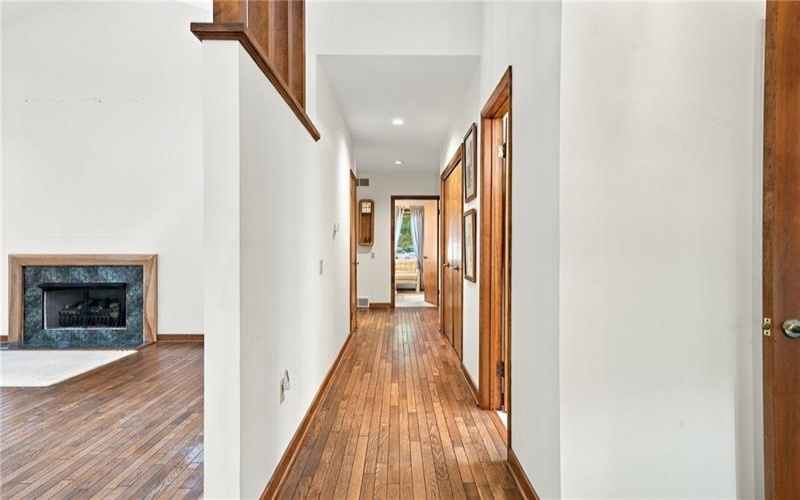311 Lakewood Rd, Greensburg, 15601, 4 Bedroom Bedrooms, 12 Room Rooms,3.1 BathroomBathrooms,Residential,For Sale,Lakewood Rd,1774591