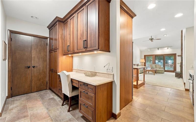 311 Lakewood Rd, Greensburg, 15601, 4 Bedroom Bedrooms, 12 Room Rooms,3.1 BathroomBathrooms,Residential,For Sale,Lakewood Rd,1774591