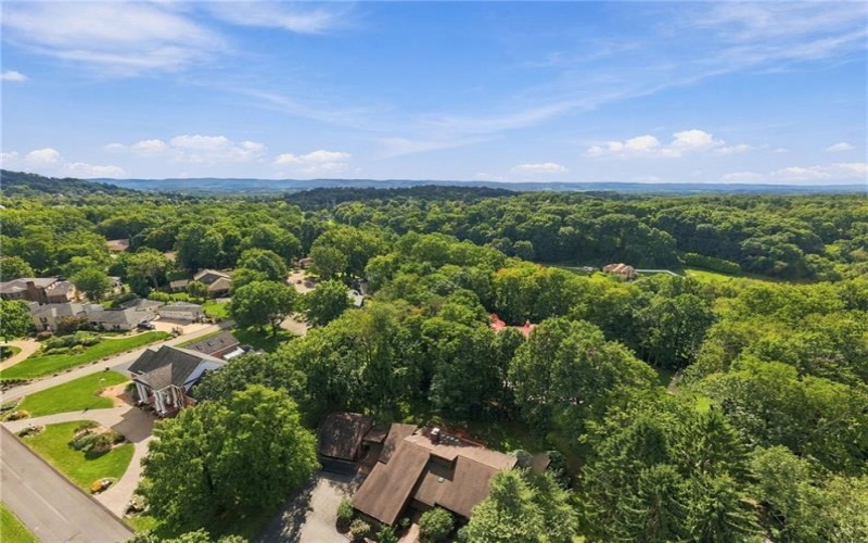 311 Lakewood Rd, Greensburg, 15601, 4 Bedroom Bedrooms, 12 Room Rooms,3.1 BathroomBathrooms,Residential,For Sale,Lakewood Rd,1774591