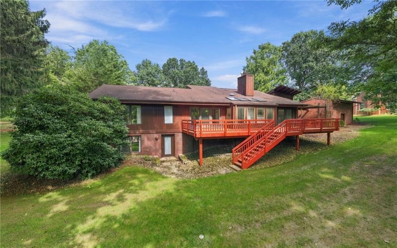 311 Lakewood Rd, Greensburg, 15601, 4 Bedroom Bedrooms, 12 Room Rooms,3.1 BathroomBathrooms,Residential,For Sale,Lakewood Rd,1774591