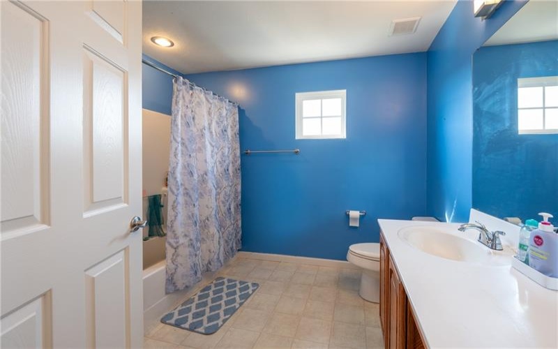 207 Kingsbrooke Dr, Greensburg, 15601, 4 Bedroom Bedrooms, ,2.1 BathroomBathrooms,Residential,For Sale,Kingsbrooke Dr,1774634