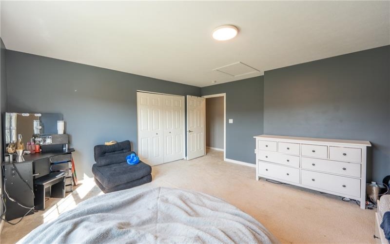 207 Kingsbrooke Dr, Greensburg, 15601, 4 Bedroom Bedrooms, ,2.1 BathroomBathrooms,Residential,For Sale,Kingsbrooke Dr,1774634