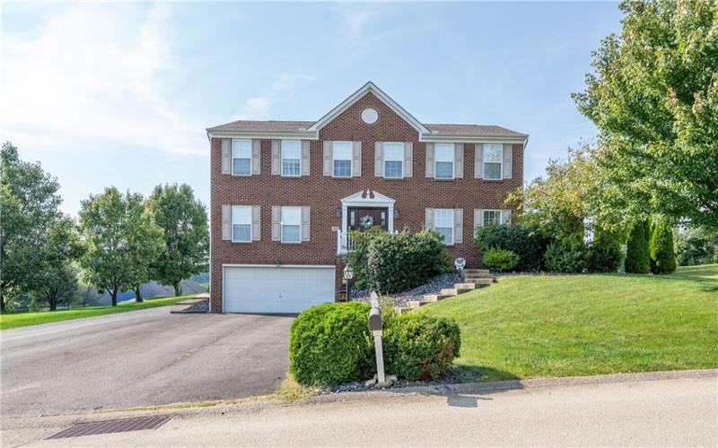 207 Kingsbrooke Dr, Greensburg, 15601, 4 Bedroom Bedrooms, ,2.1 BathroomBathrooms,Residential,For Sale,Kingsbrooke Dr,1774634
