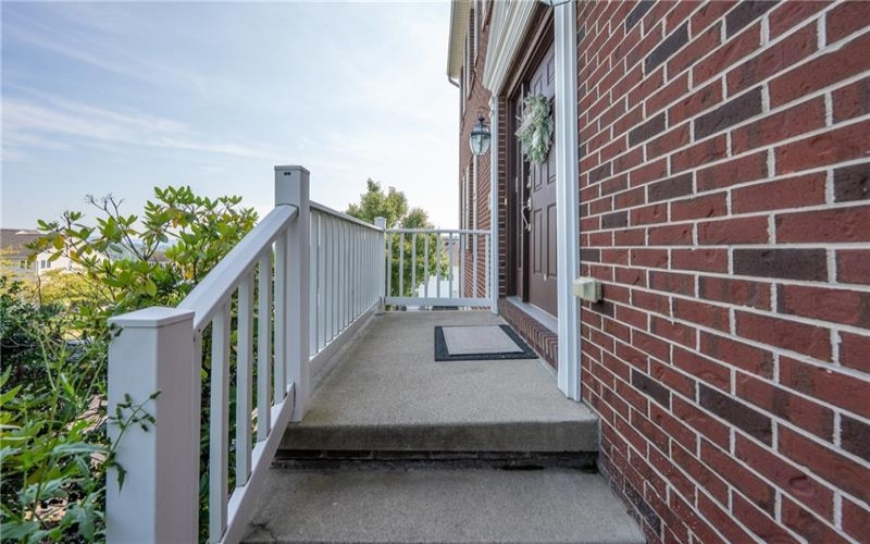 207 Kingsbrooke Dr, Greensburg, 15601, 4 Bedroom Bedrooms, ,2.1 BathroomBathrooms,Residential,For Sale,Kingsbrooke Dr,1774634