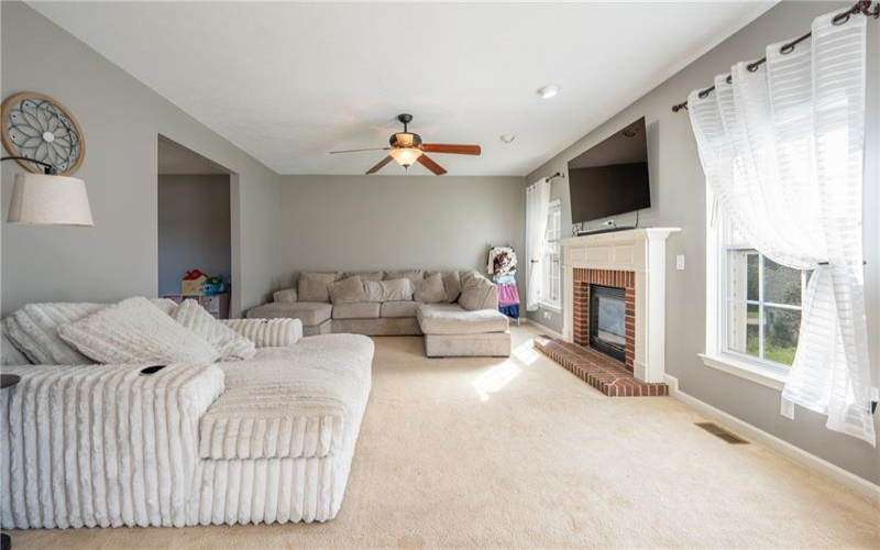 207 Kingsbrooke Dr, Greensburg, 15601, 4 Bedroom Bedrooms, ,2.1 BathroomBathrooms,Residential,For Sale,Kingsbrooke Dr,1774634