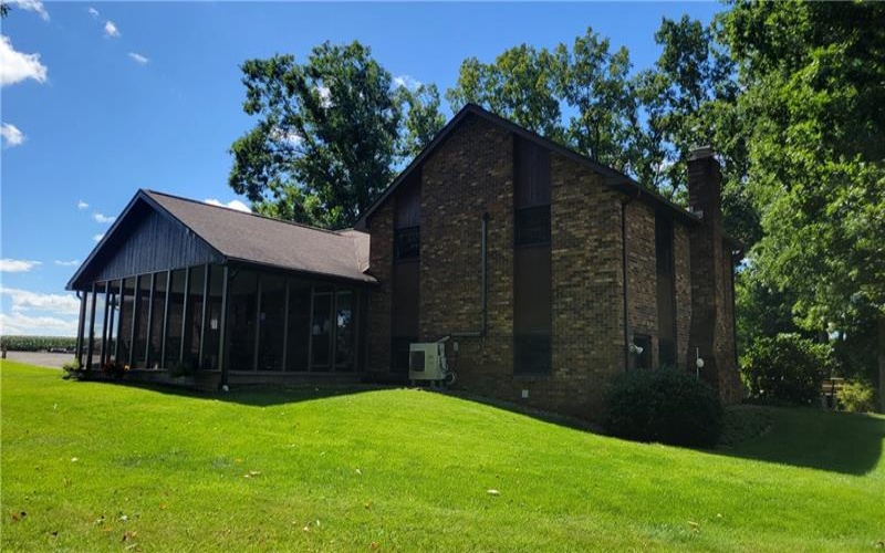 636 Beaver Dam Road, Friedens, 15541, 3 Bedroom Bedrooms, ,2 BathroomBathrooms,Residential,For Sale,Beaver Dam Road,1774770