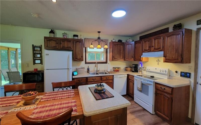 636 Beaver Dam Road, Friedens, 15541, 3 Bedroom Bedrooms, ,2 BathroomBathrooms,Residential,For Sale,Beaver Dam Road,1774770