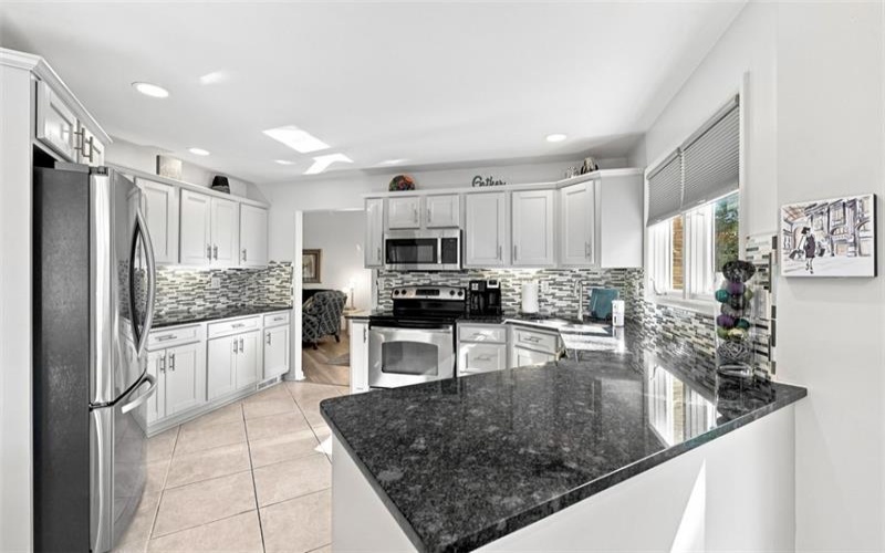 106 Sandlewood Dr, McDonald, 15057, 4 Bedroom Bedrooms, 11 Room Rooms,3 BathroomBathrooms,Residential,For Sale,Sandlewood Dr,1774983