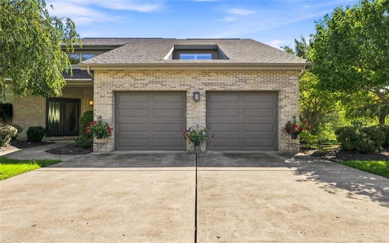 106 Sandlewood Dr, McDonald, 15057, 4 Bedroom Bedrooms, 11 Room Rooms,3 BathroomBathrooms,Residential,For Sale,Sandlewood Dr,1774983