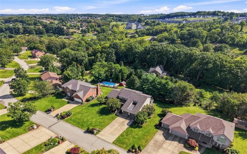 106 Sandlewood Dr, McDonald, 15057, 4 Bedroom Bedrooms, 11 Room Rooms,3 BathroomBathrooms,Residential,For Sale,Sandlewood Dr,1774983